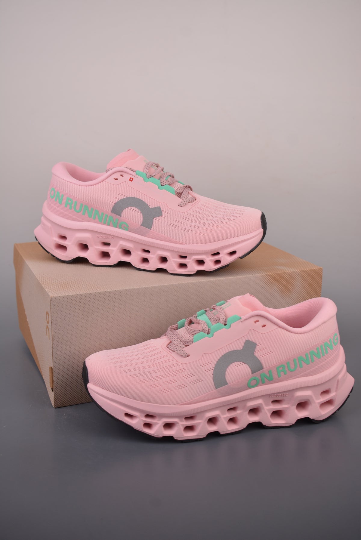 On Running Cloudmonster 3 "Sakura Pink/Mint Green"